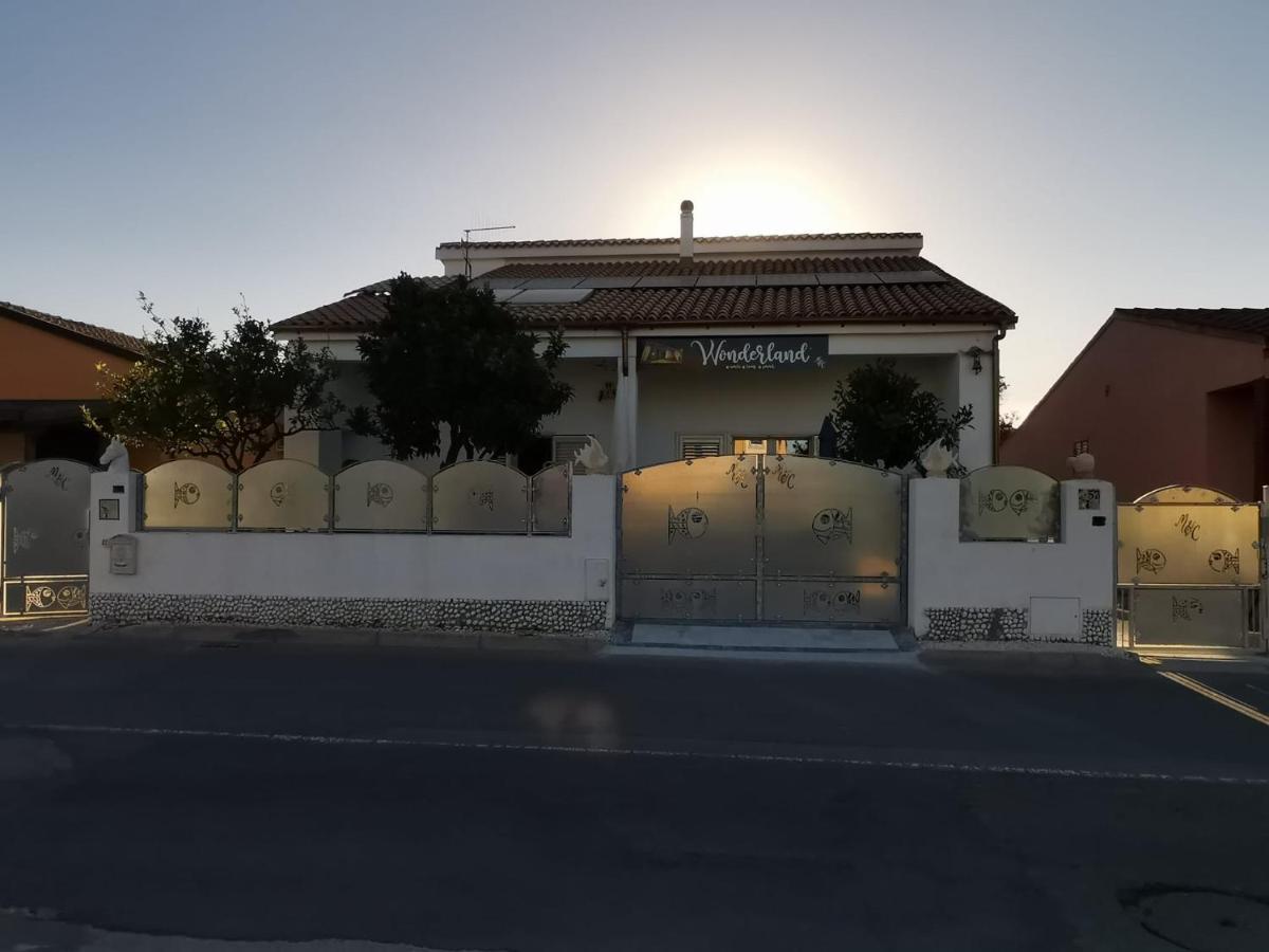 Hotel Wonderland San Teodoro  Exterior foto